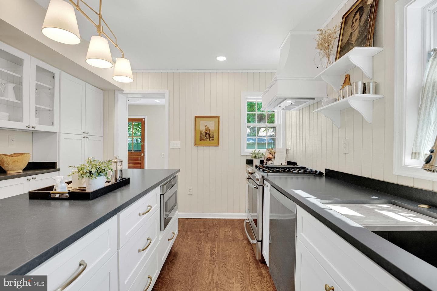 4 E Walnut Street photo 15