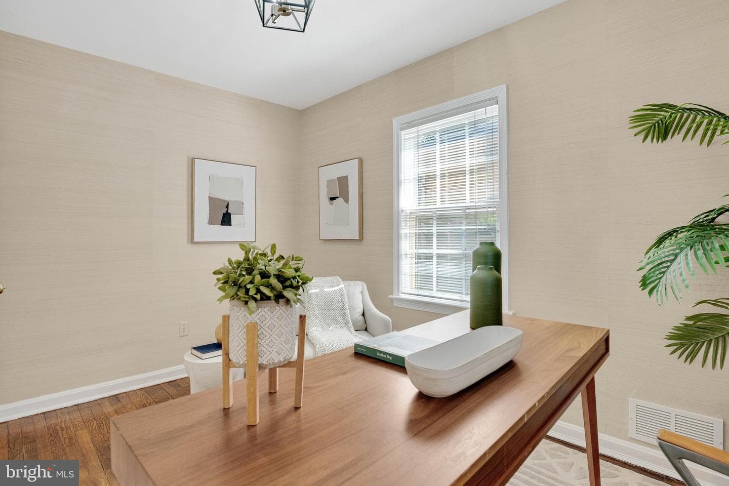 4 E Walnut Street photo 25
