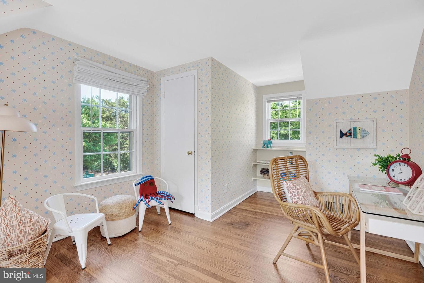 4 E Walnut Street photo 38