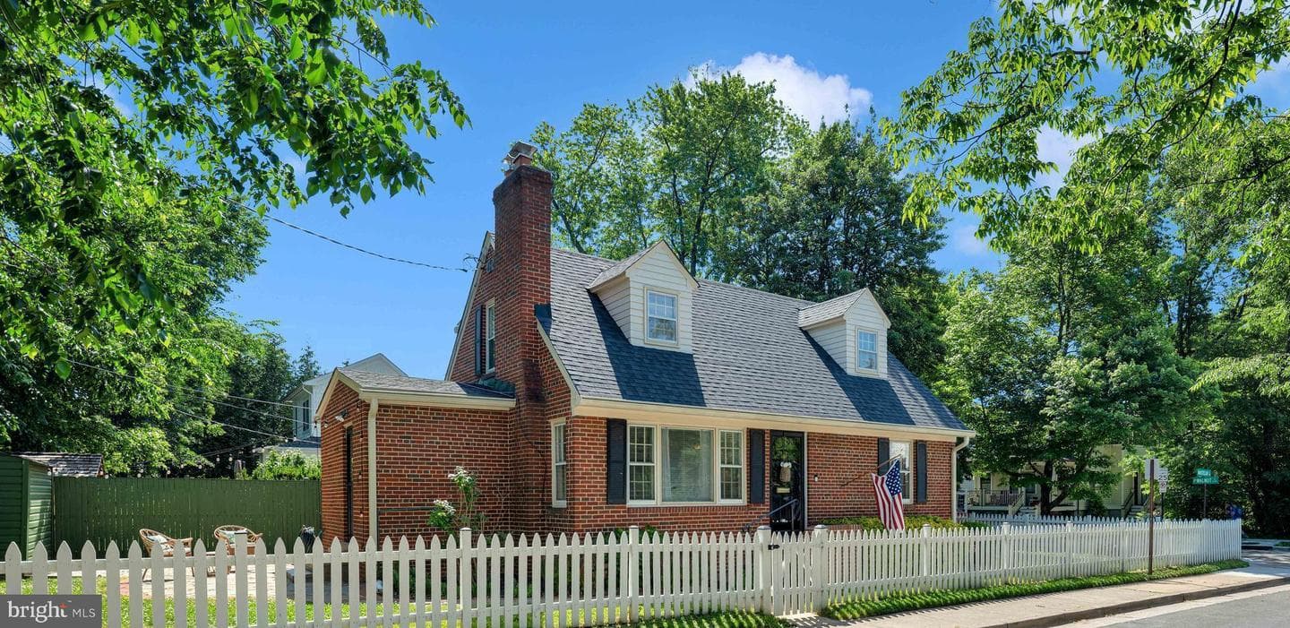 4 E Walnut Street photo 4
