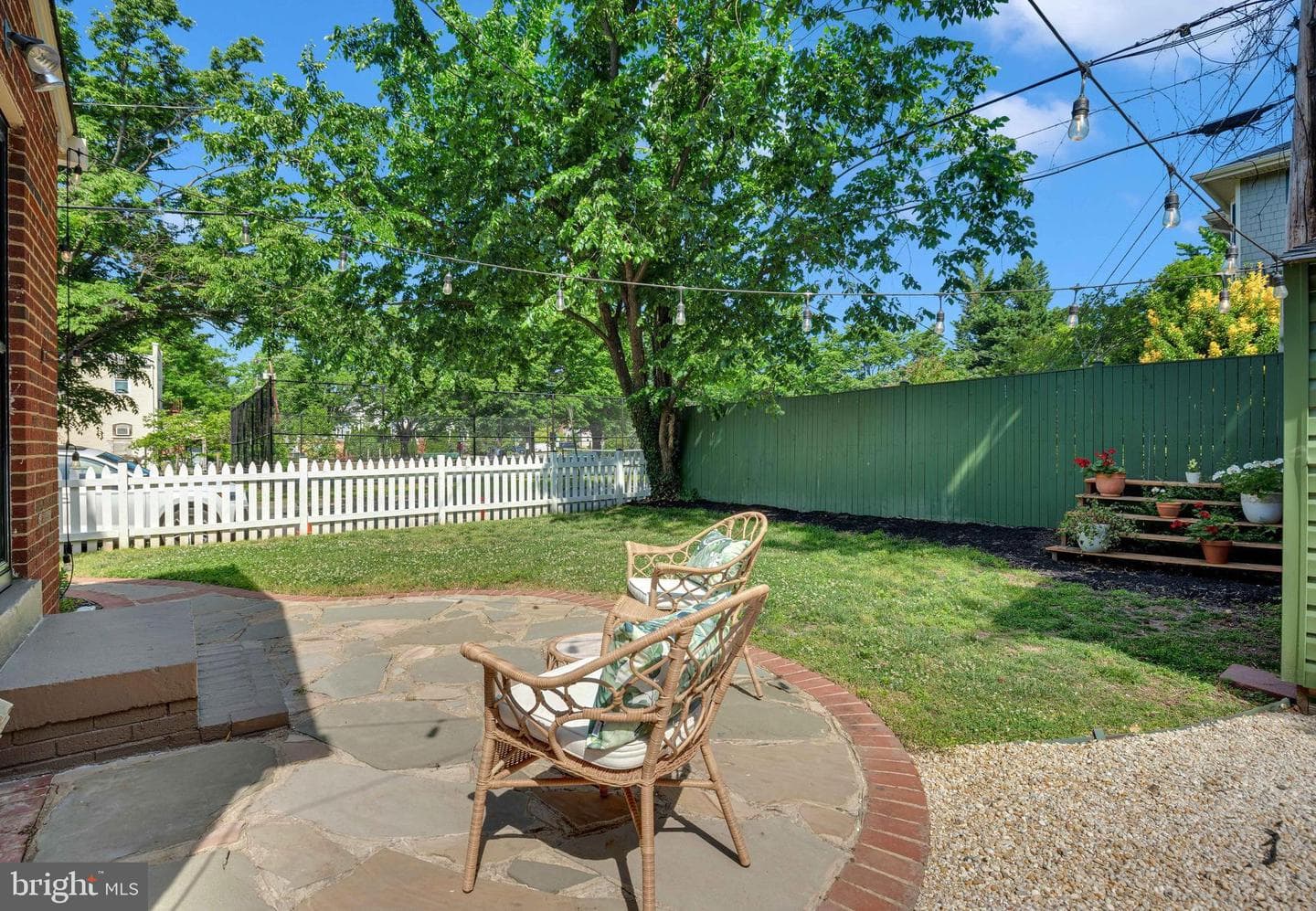 4 E Walnut Street photo 44