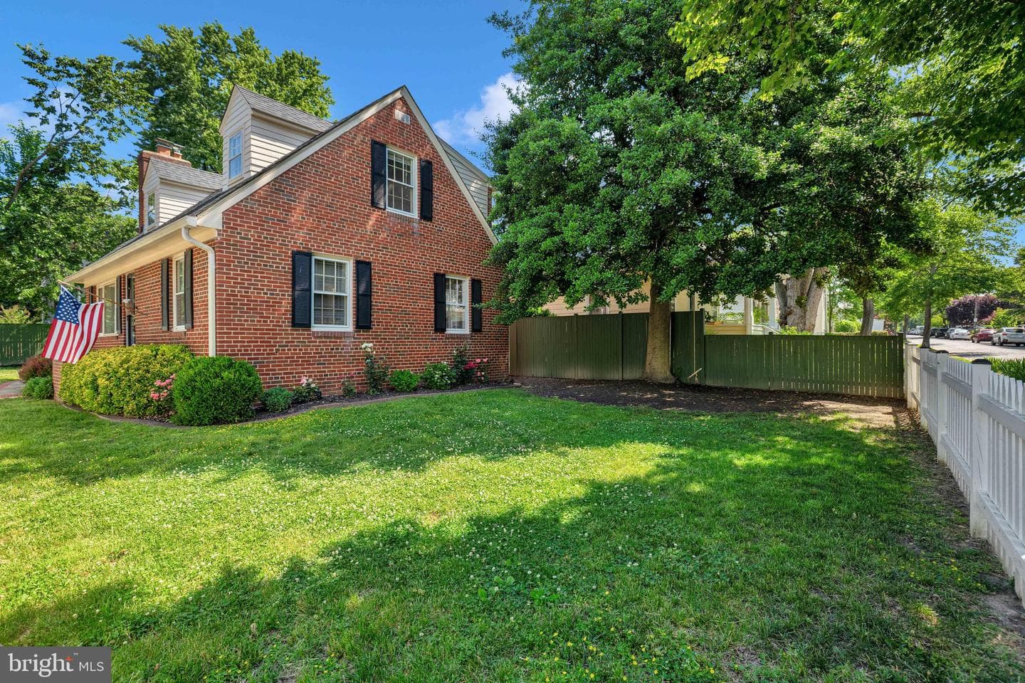 4 E Walnut Street photo 47