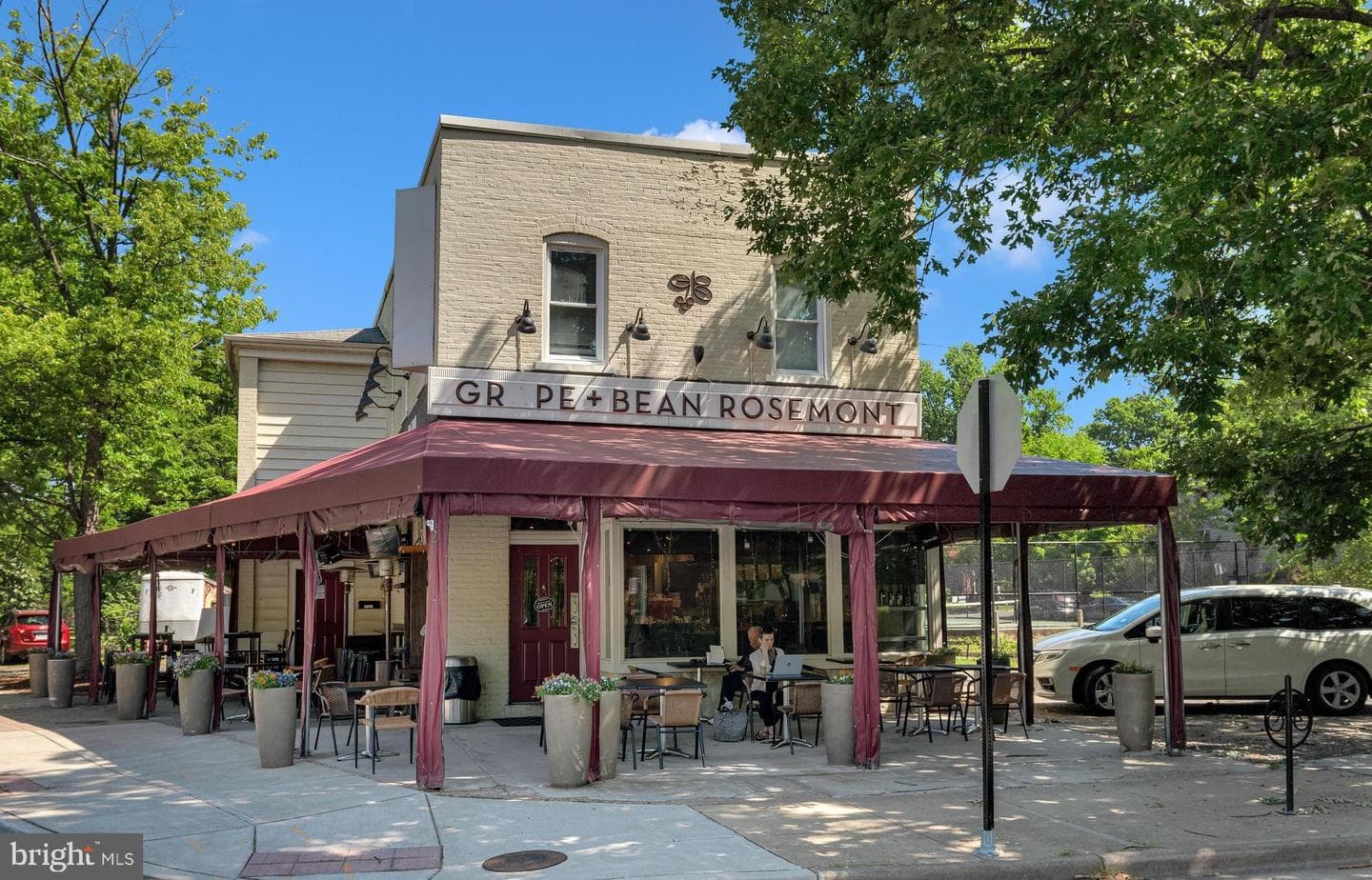 4 E Walnut Street photo 51