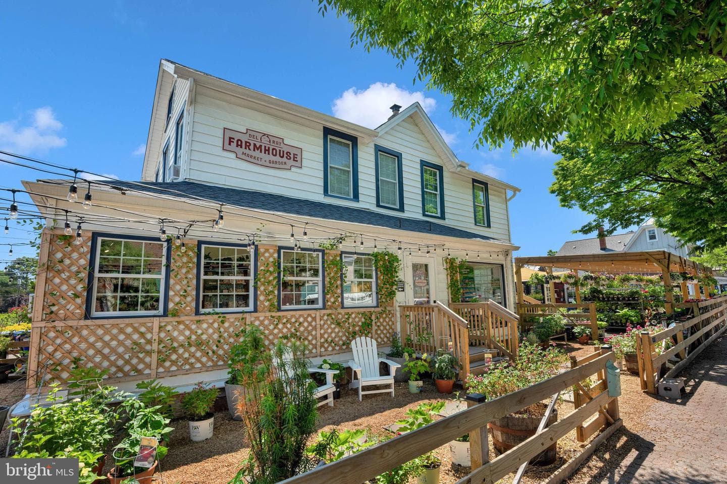 4 E Walnut Street photo 61