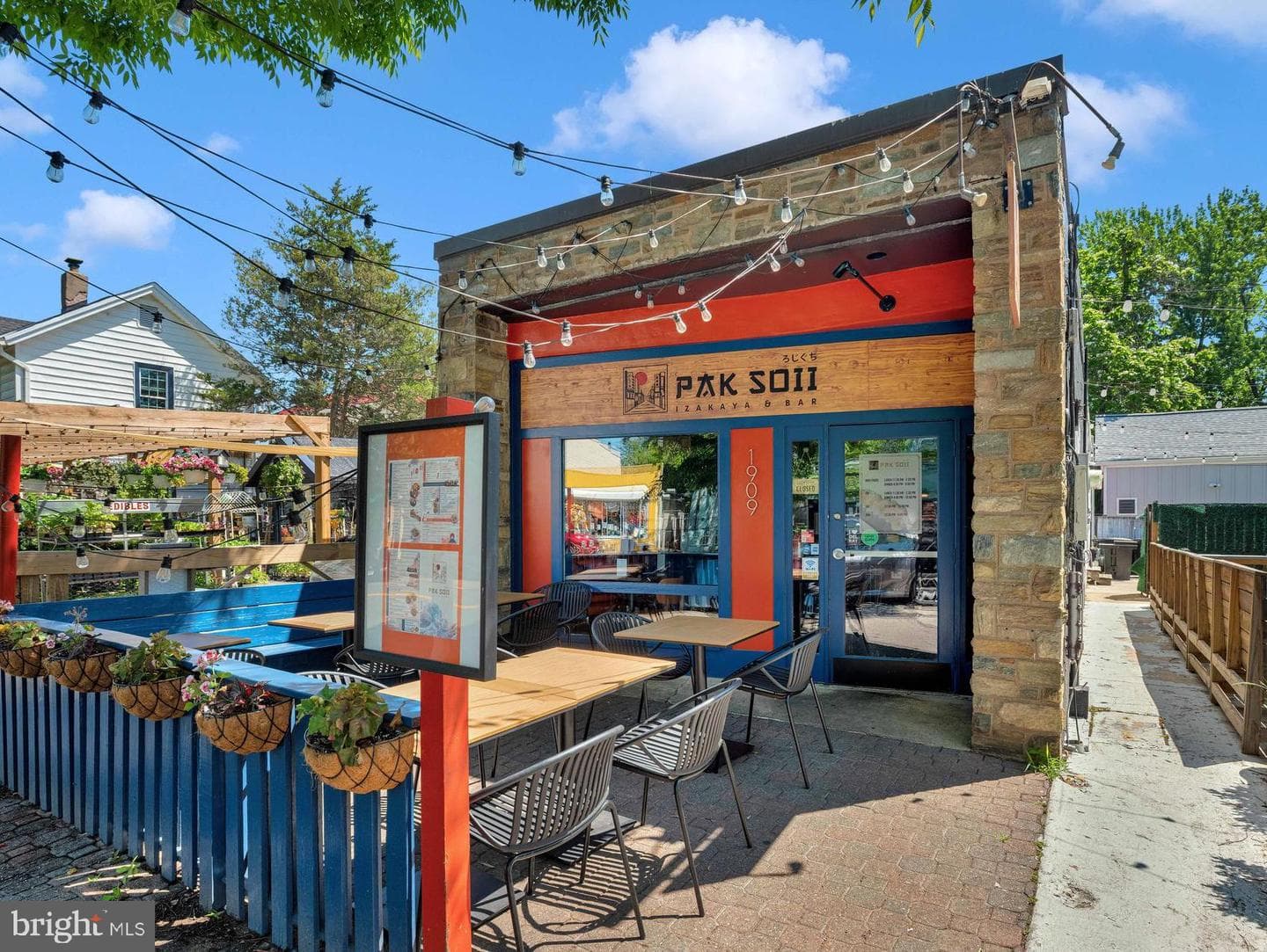 4 E Walnut Street photo 63