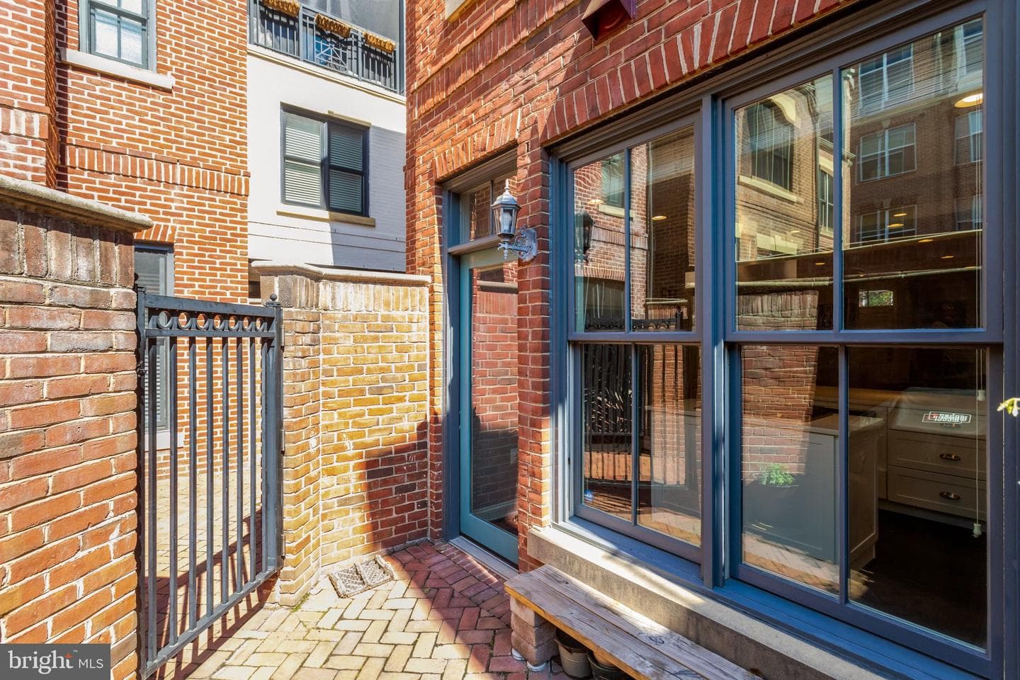 1322 Duke Street photo 8