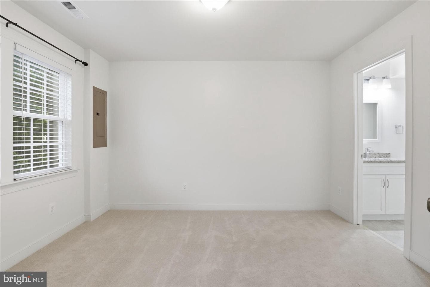 918 Harrison Circle photo 32