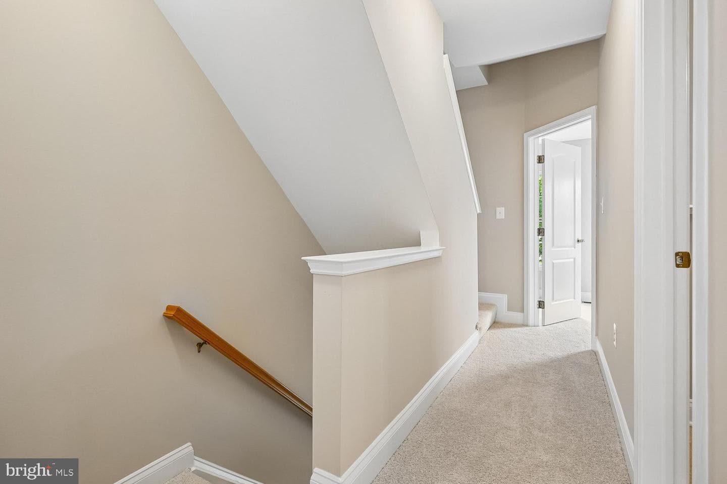 103 Meadows Lane photo 37