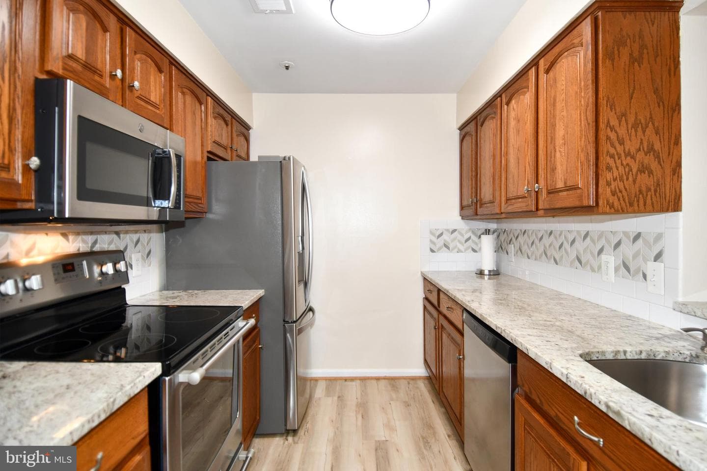 240 S Reynolds Street #113 photo 4
