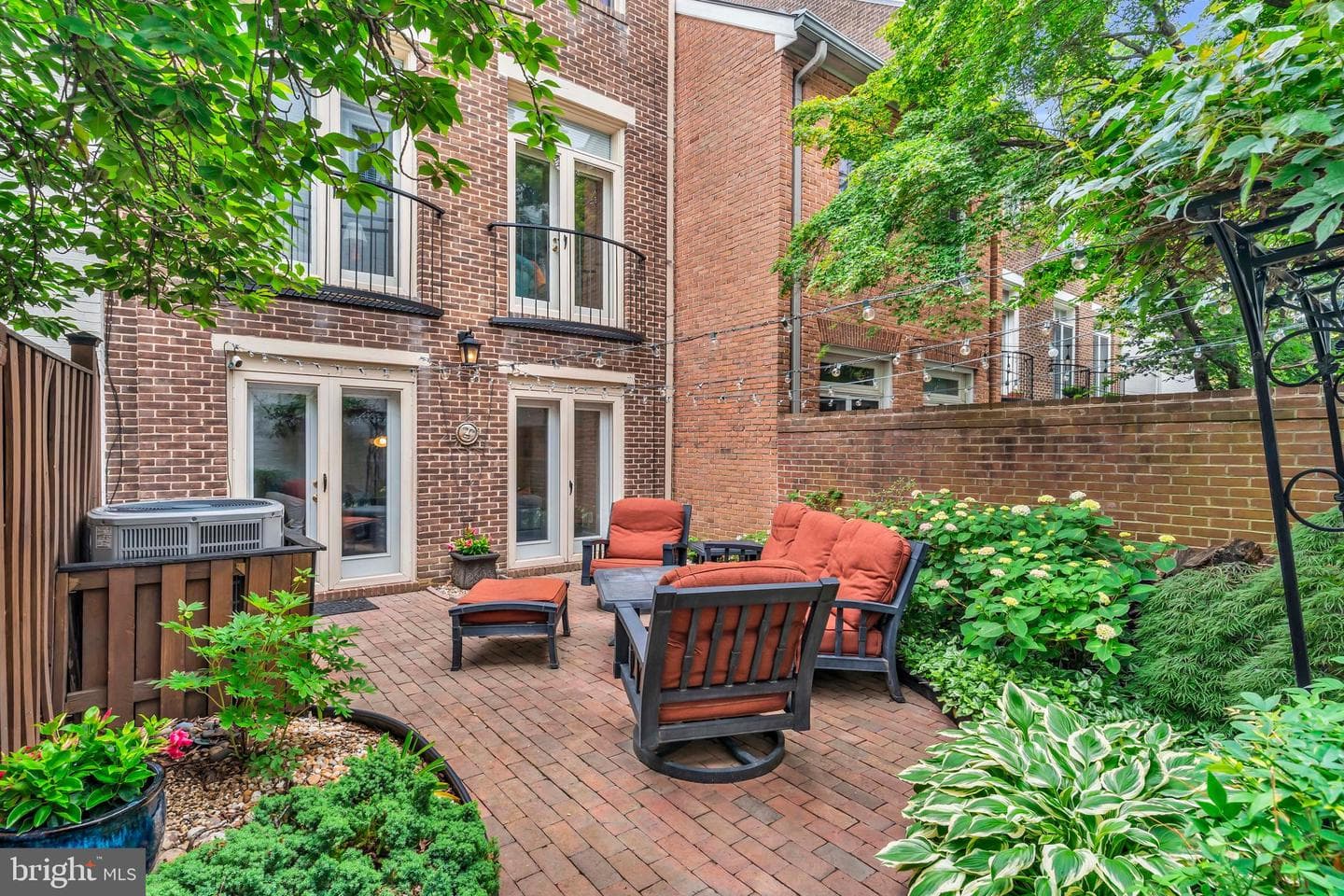 1118 N Pitt Street N photo 15