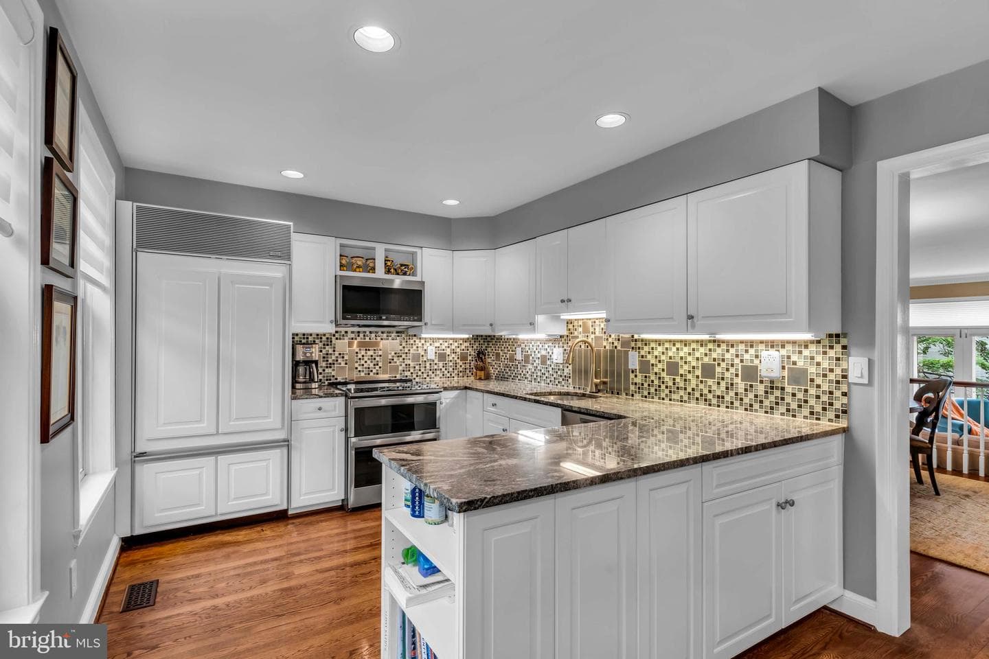 1118 N Pitt Street N photo 32
