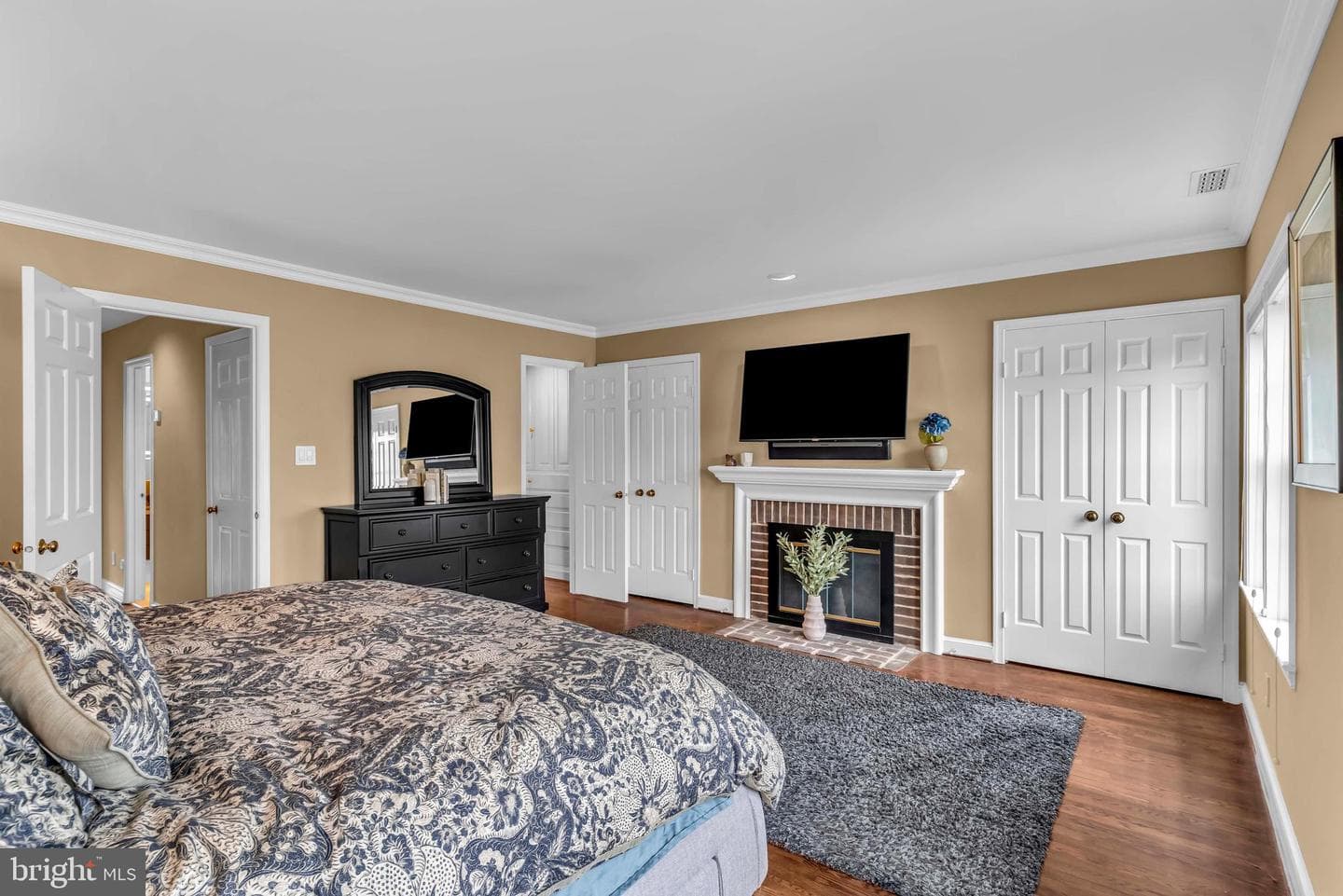 1118 N Pitt Street N photo 38
