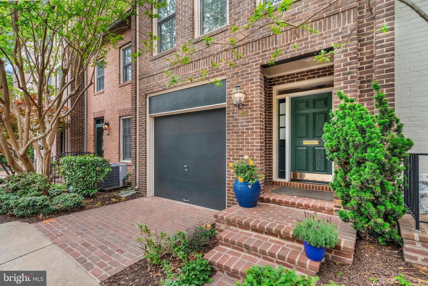 1118 N Pitt Street N photo 5