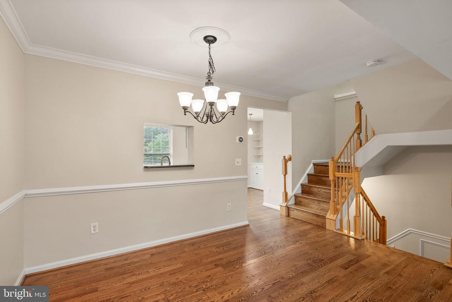 917 Rolfe Place photo 35