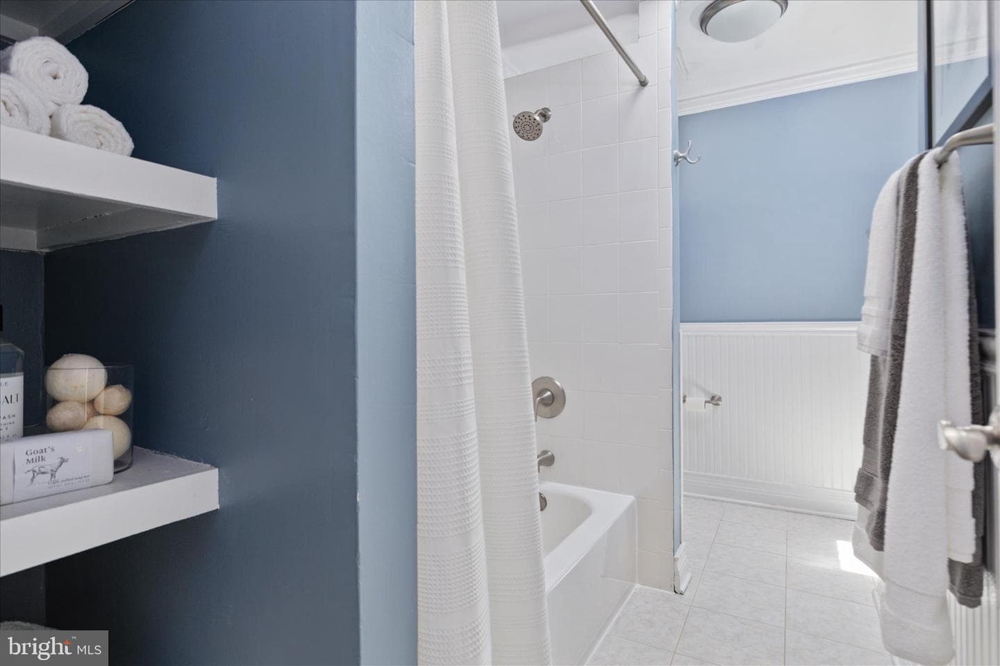 523 N Alfred Street photo 23
