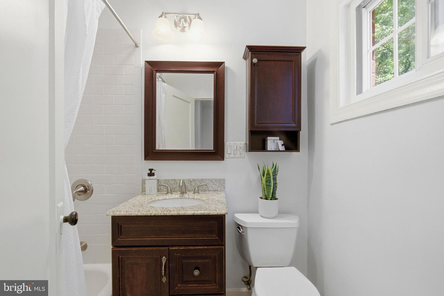 3243 Valley Drive photo 24