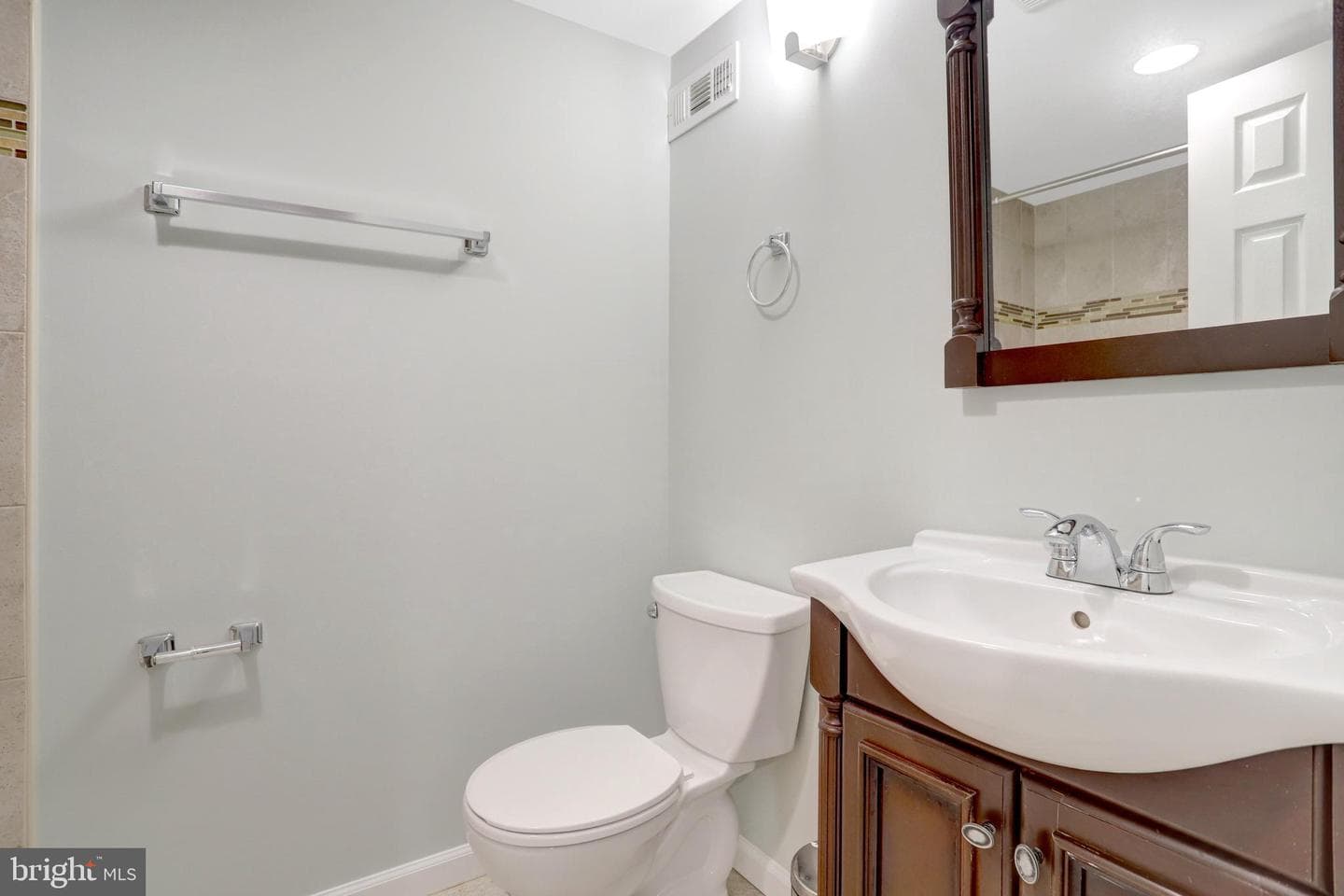 4316 Duke Street photo 32