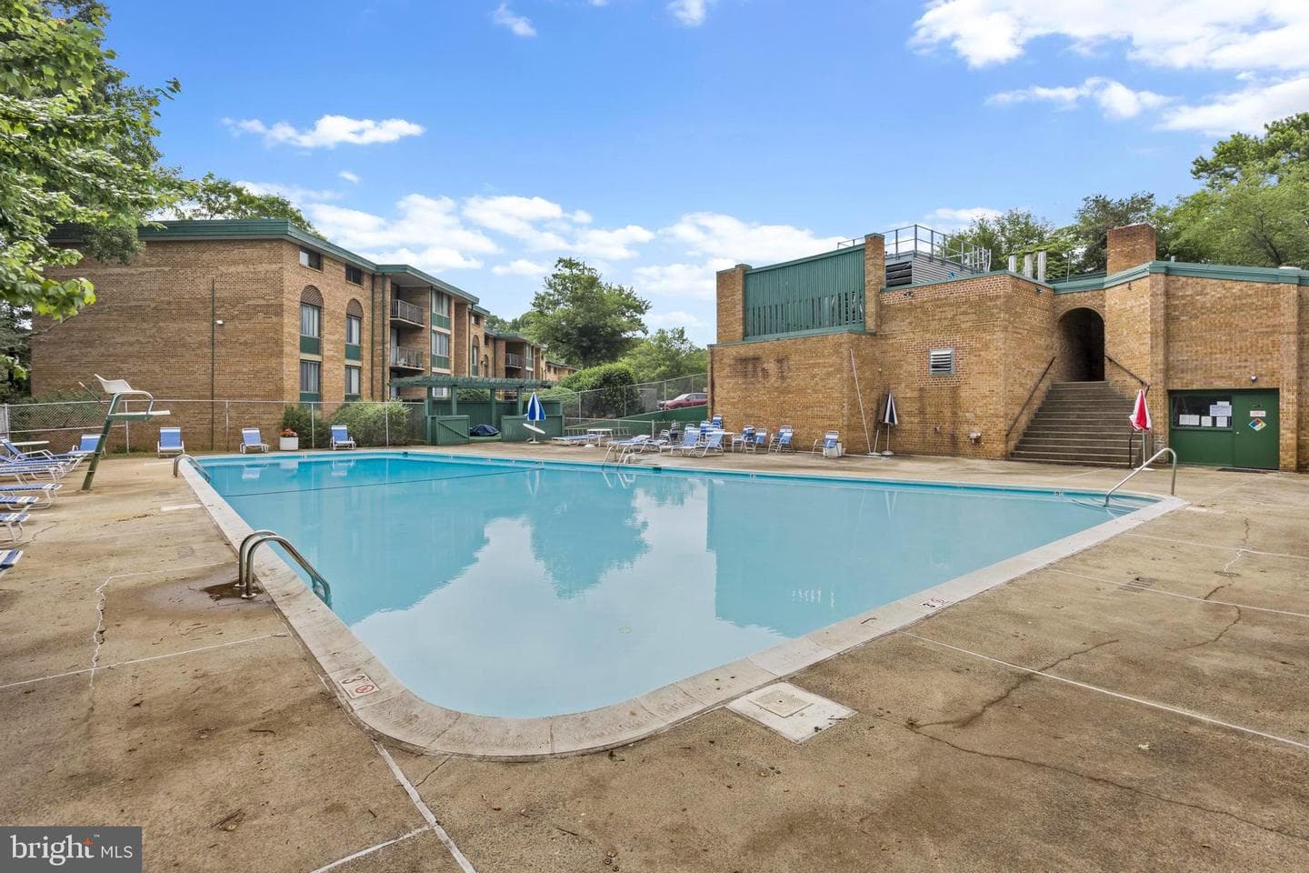 503 N Armistead Street #102 photo 29