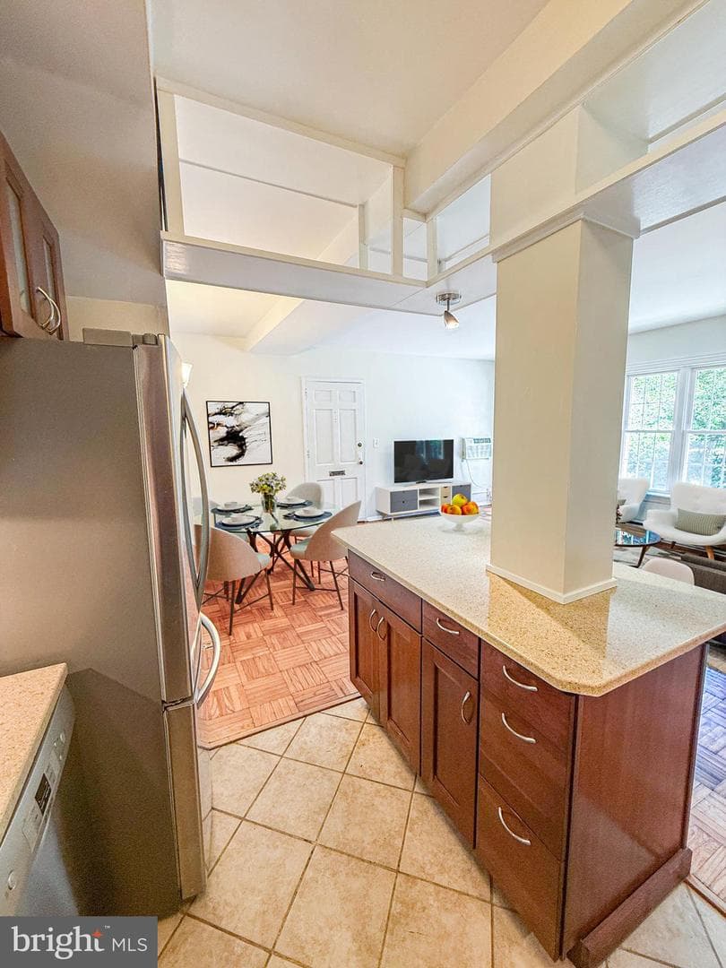 1619 Mount Eagle Place photo 3
