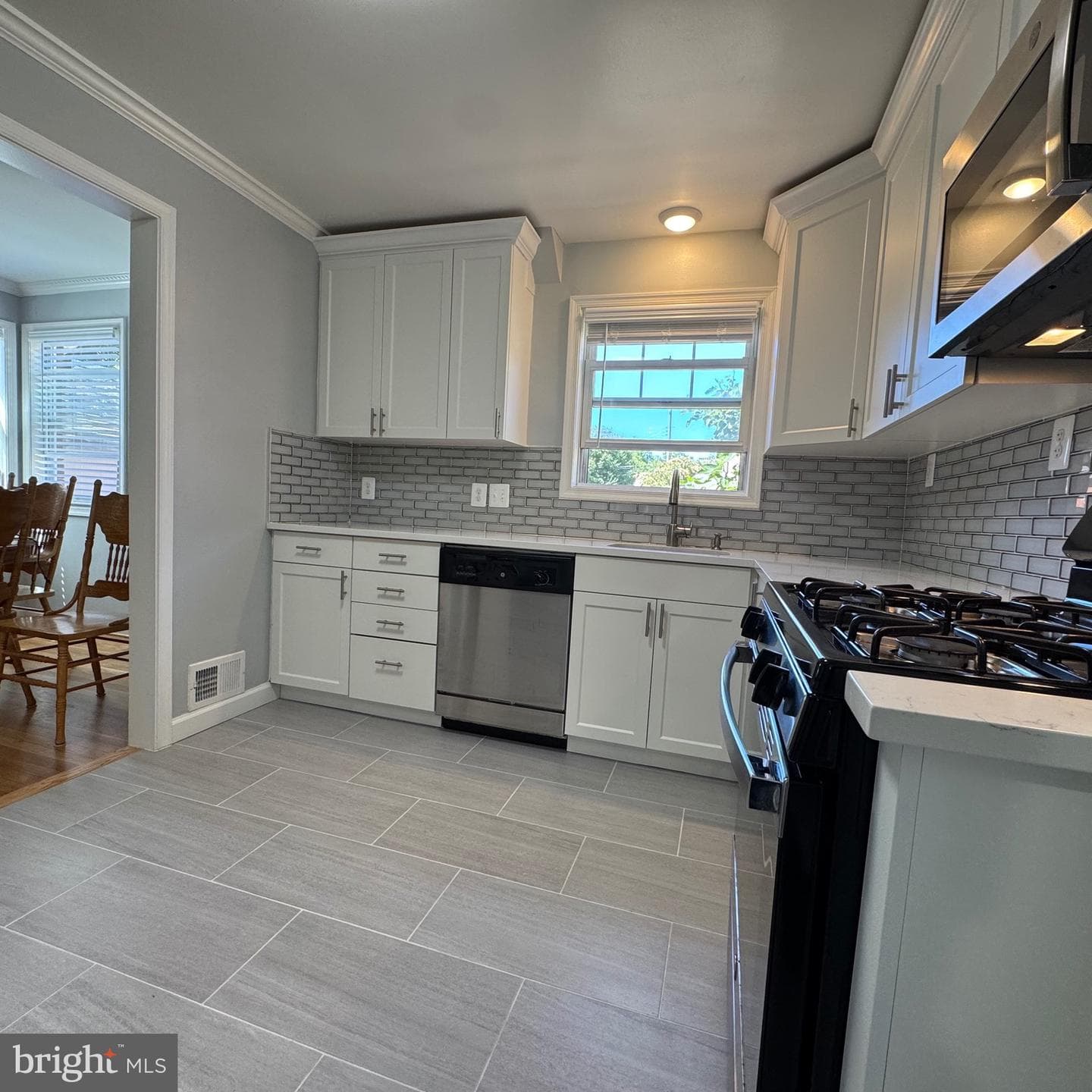 5313 Thayer Ave photo 3