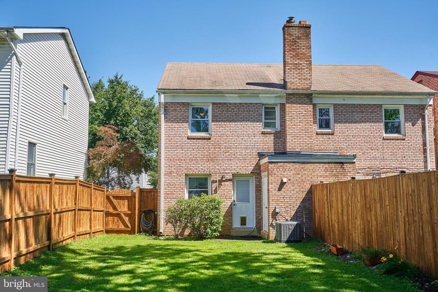 327 Laverne Avenue photo 29