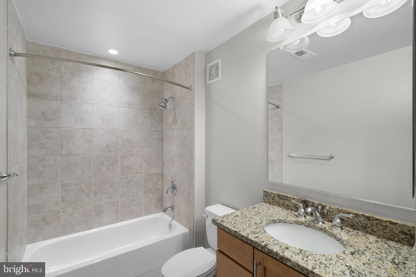 1023 N Royal Street #115 photo 25