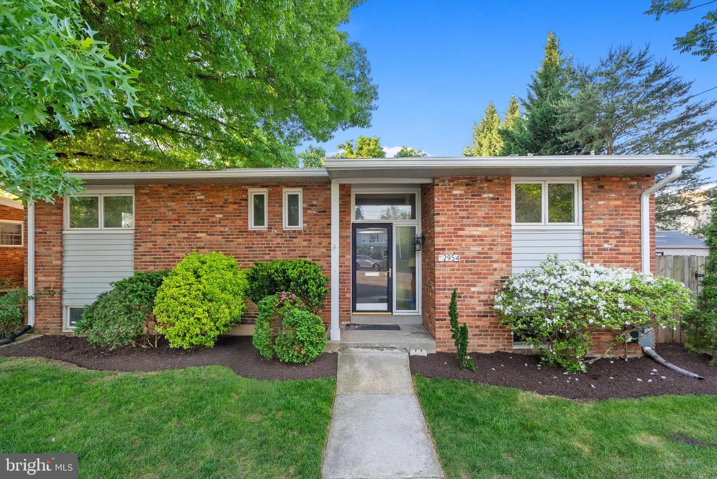 2954 Viewpoint Road photo 1