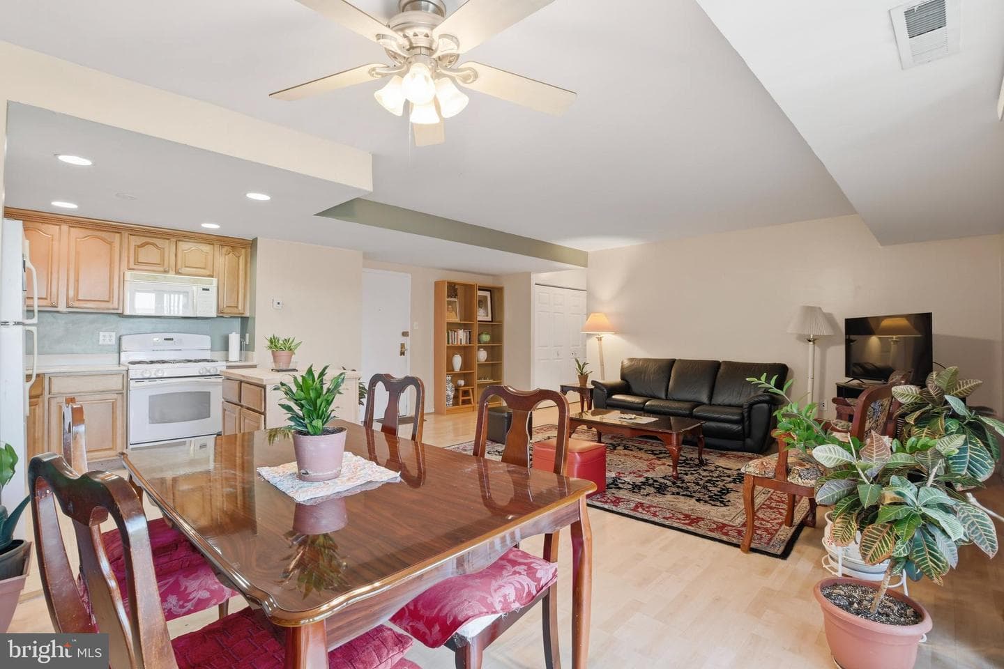 5250 Valley Forge Drive #704 photo 7