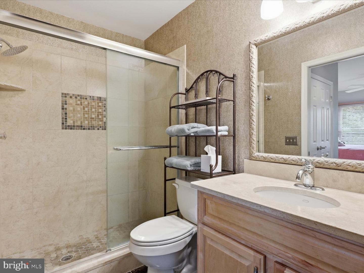 2712 Kenwood Avenue photo 31