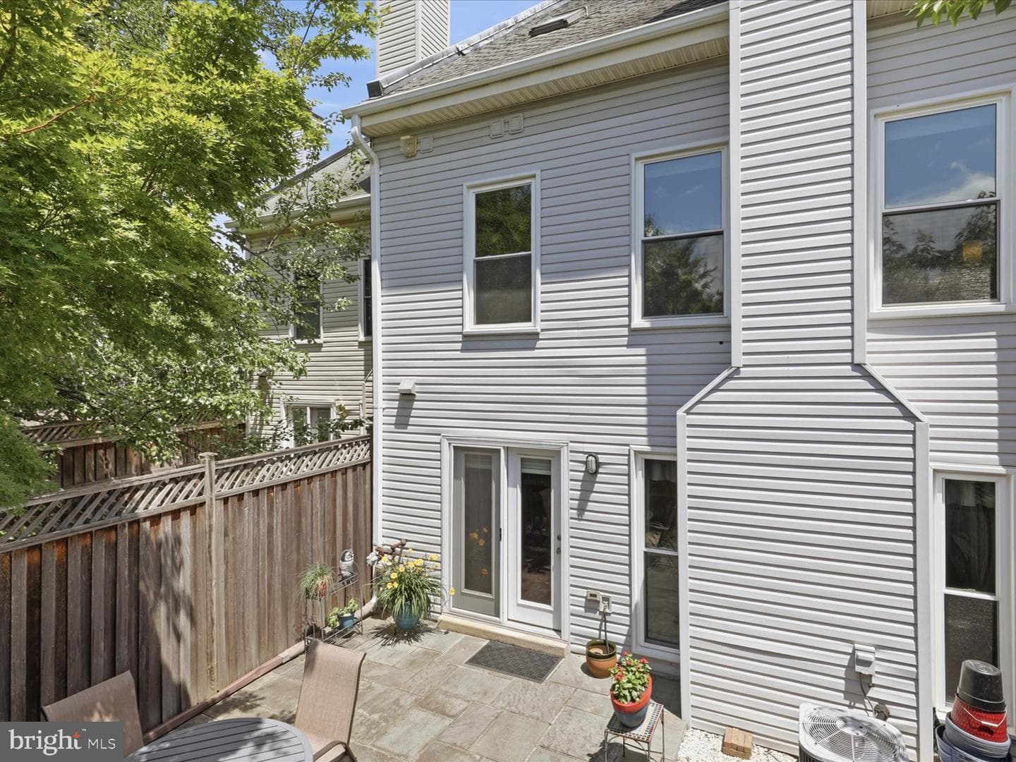 2712 Kenwood Avenue photo 43