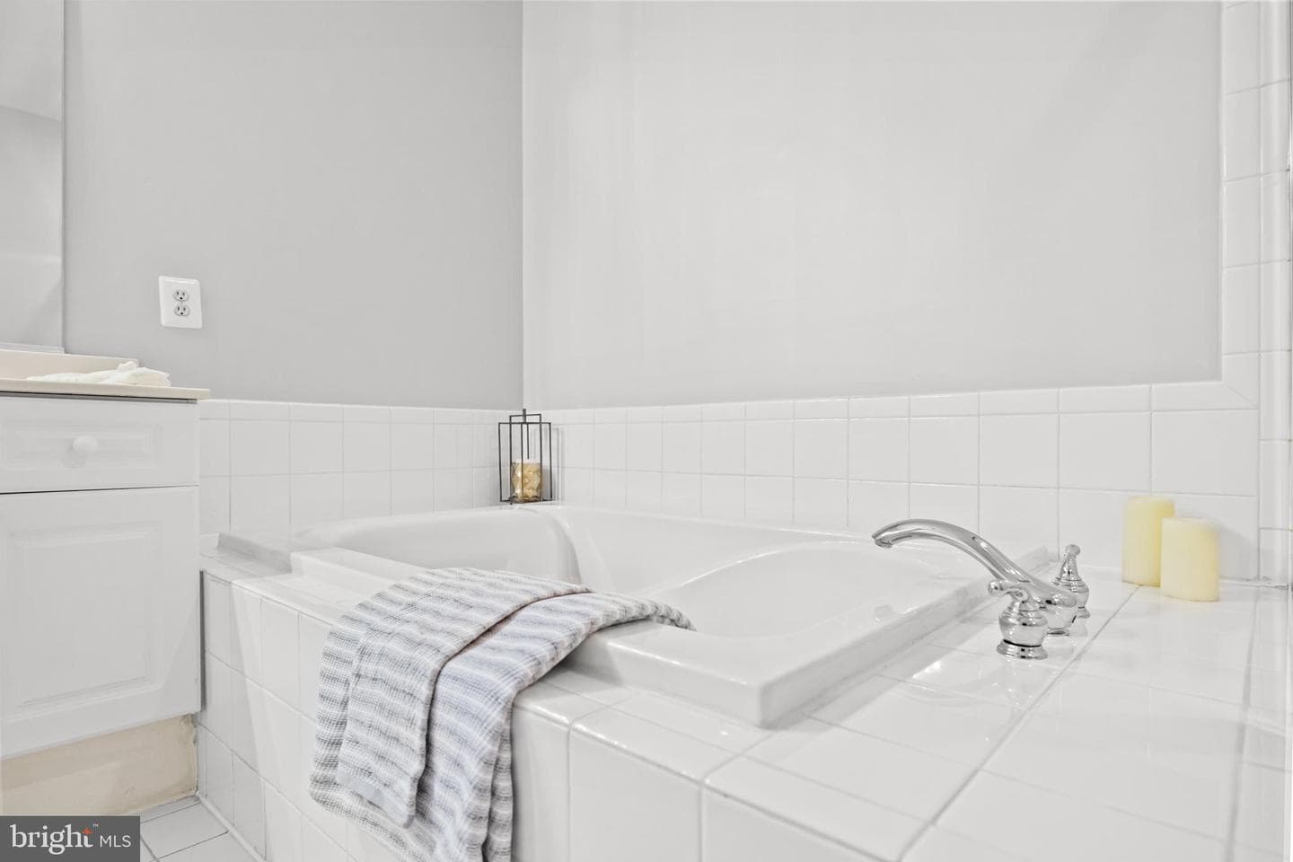 5112 Donovan Drive #107 photo 47
