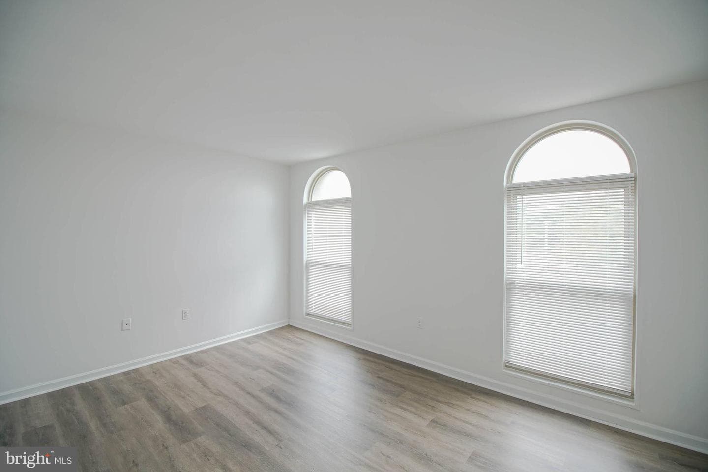 6 Canterbury Square #301 photo 13