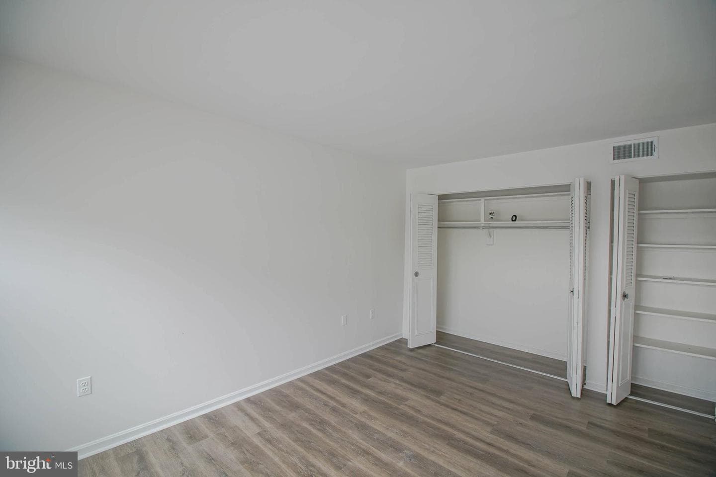 6 Canterbury Square #301 photo 19