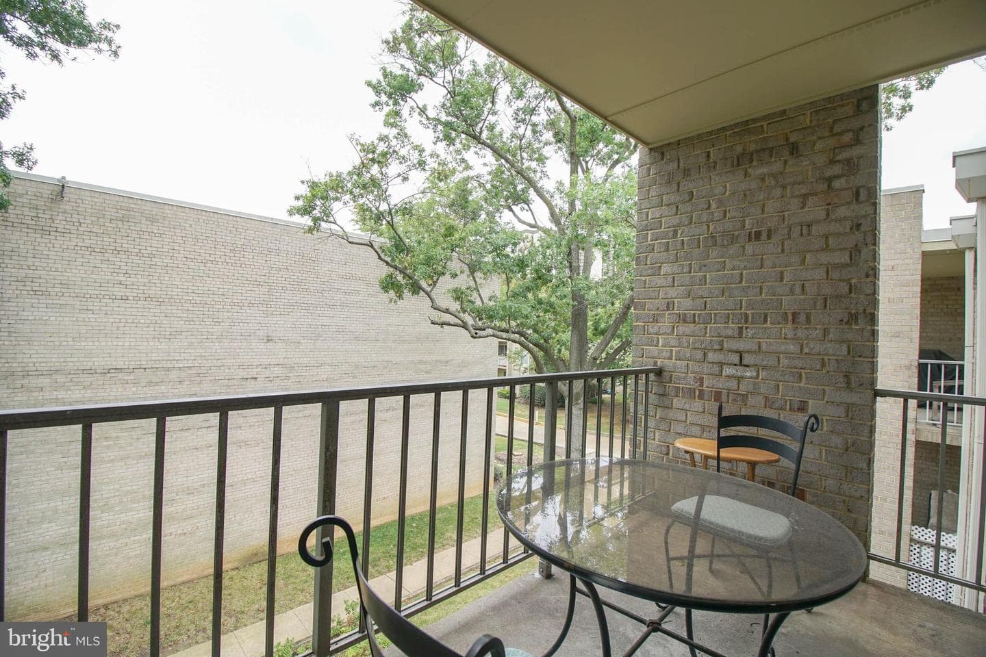 6 Canterbury Square #301 photo 23