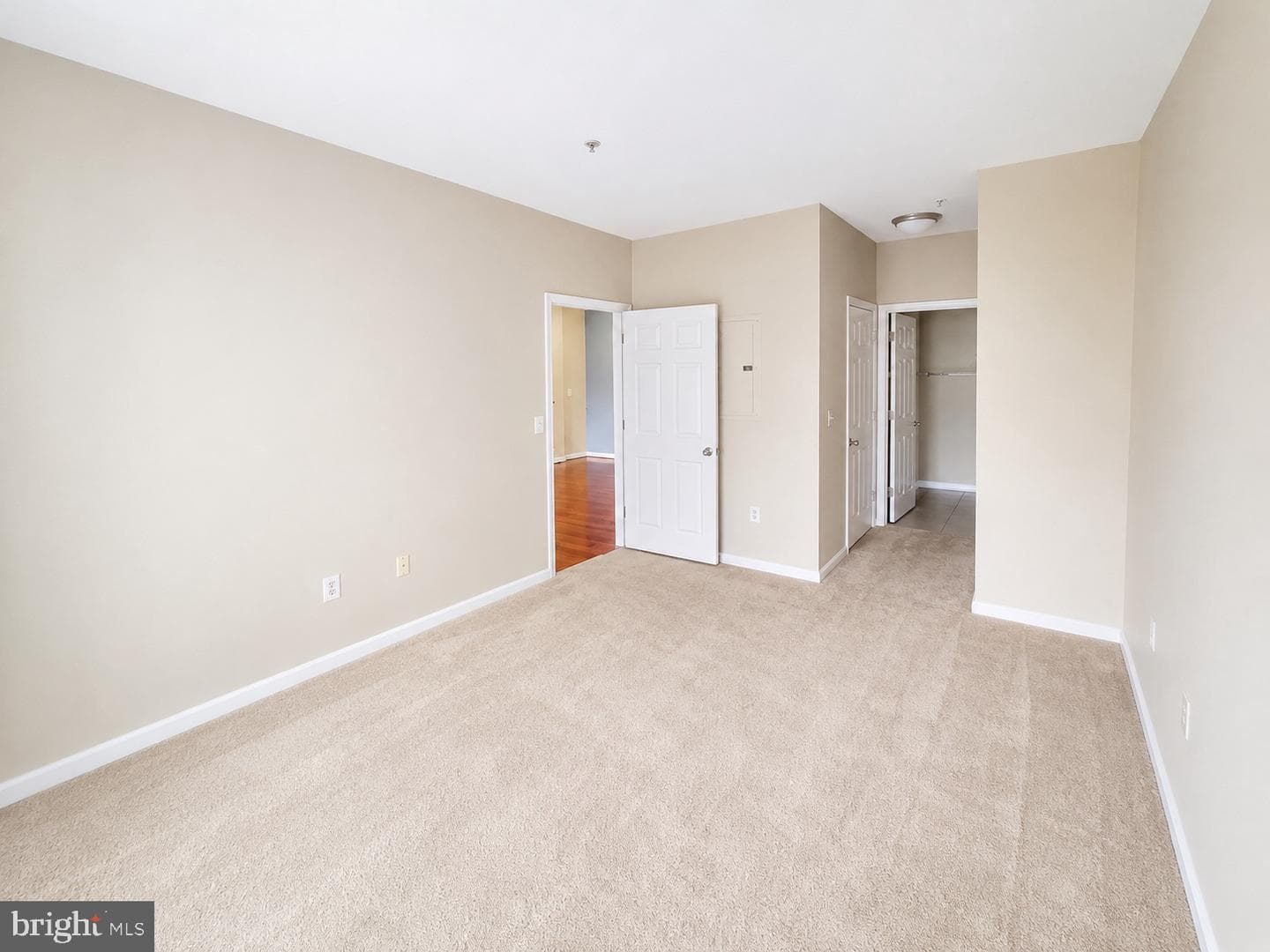 4850 Eisenhower Avenue #304 photo 15