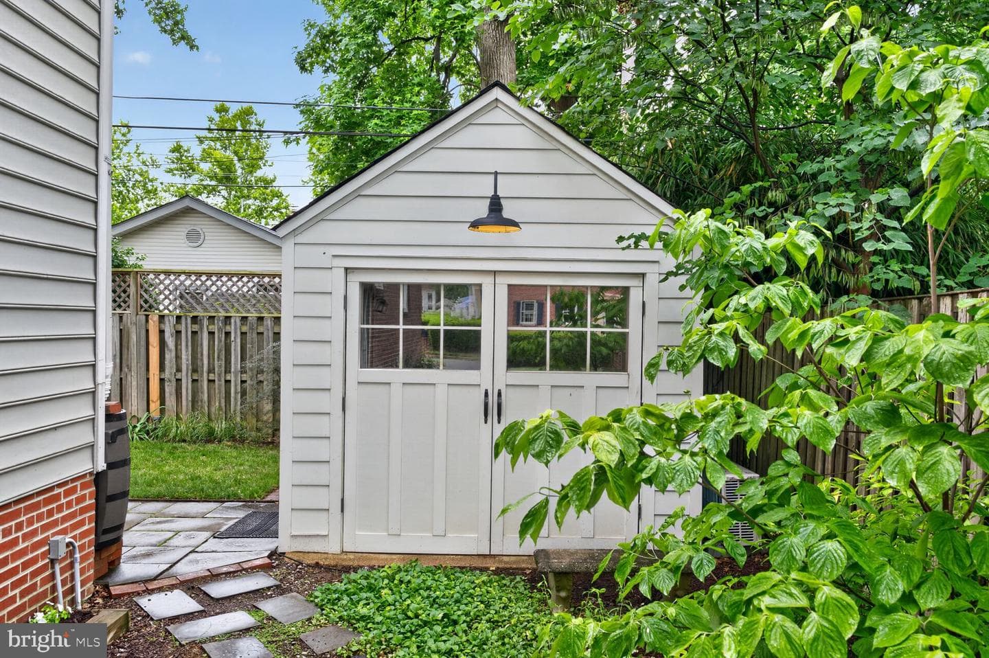 105 Adams Avenue photo 43