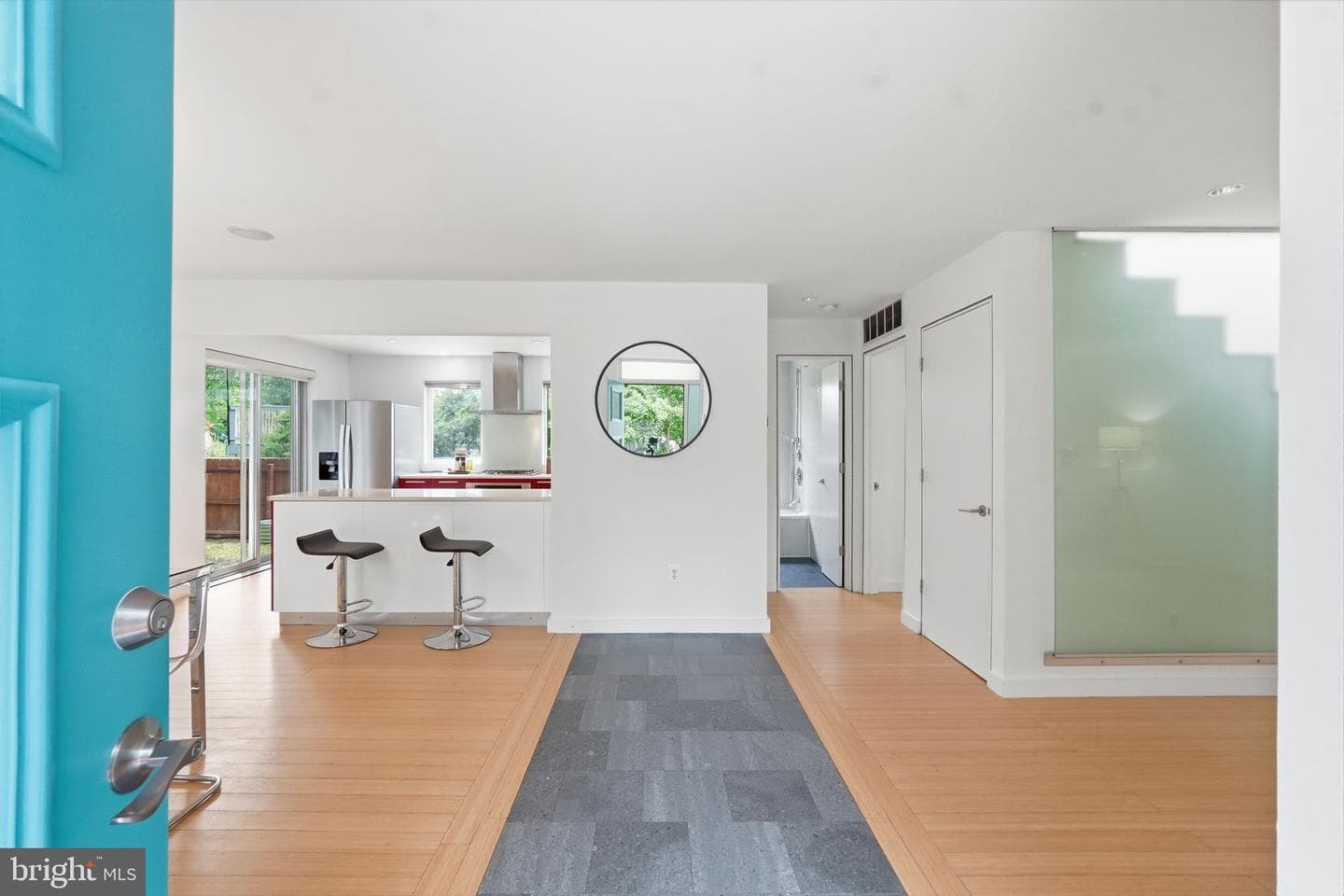 213 E Raymond Avenue photo 11