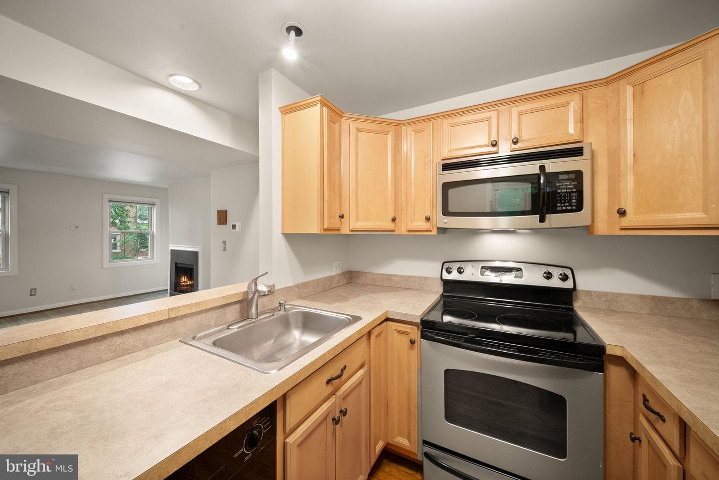 1311 E Abingdon Drive #4 photo 8