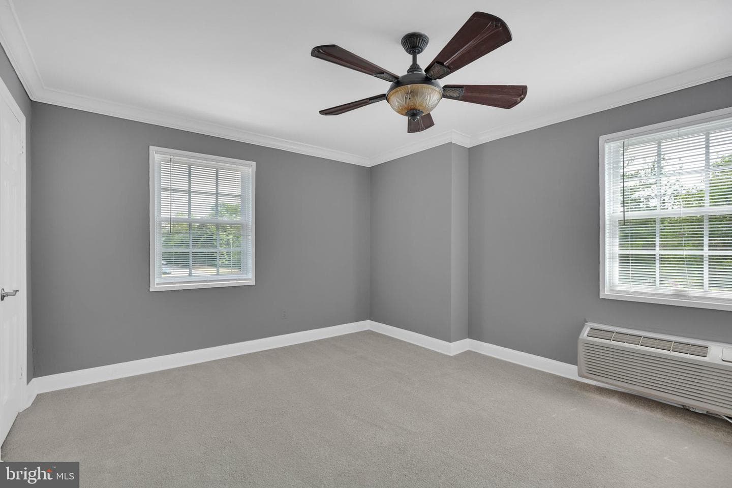 1700 W Abingdon Drive #203 photo 26
