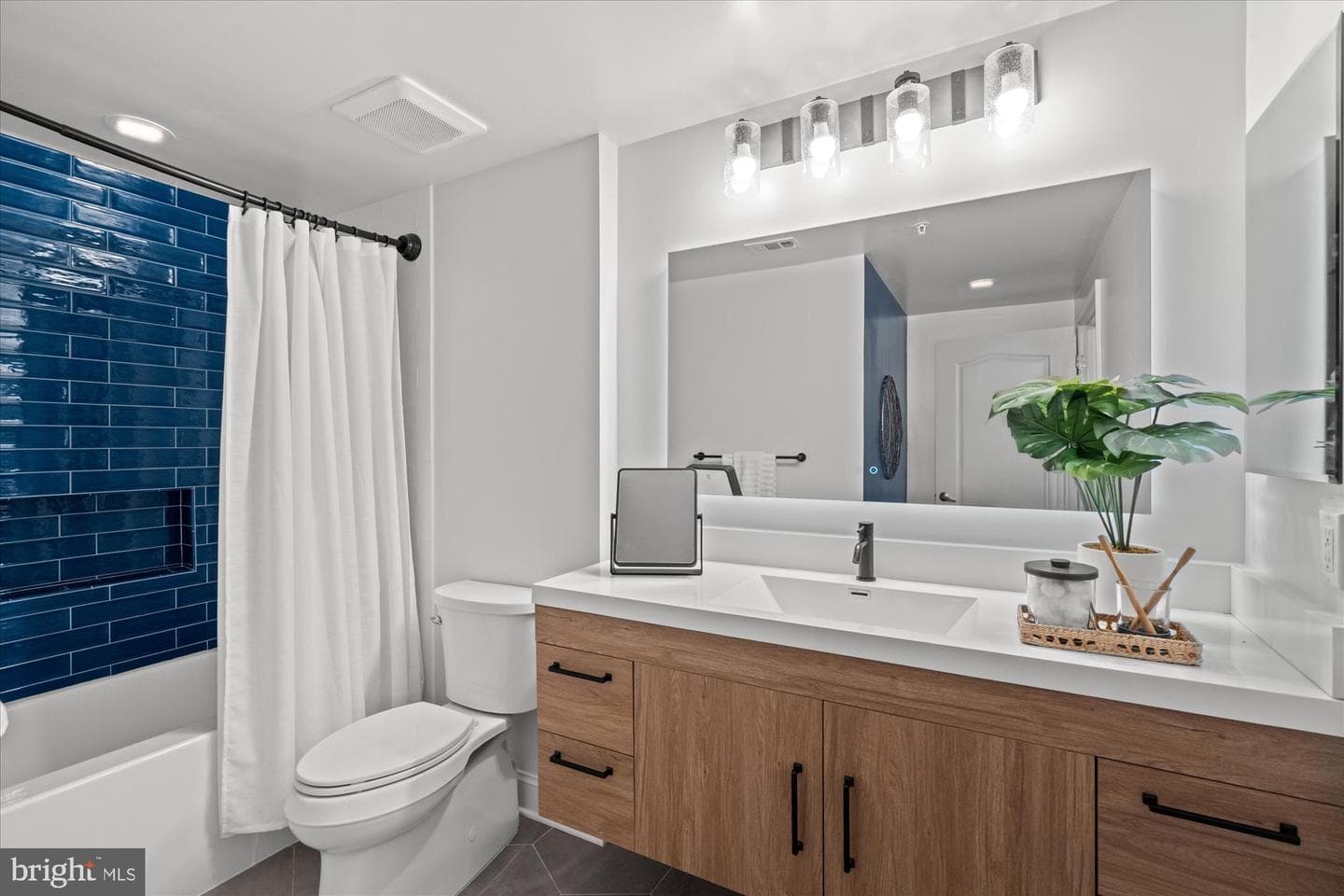 1115 Cameron Street #109 photo 19
