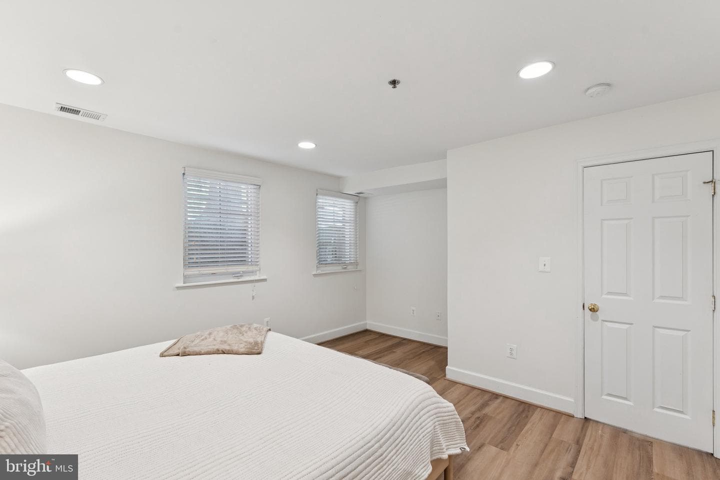 610 Bashford Lane #1301 photo 16