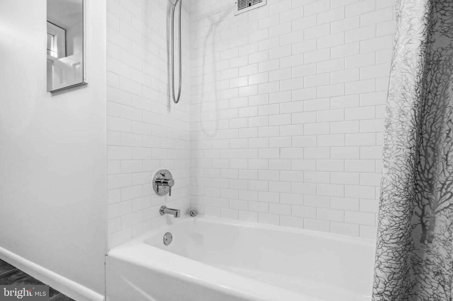 902 S Saint Asaph Street photo 19