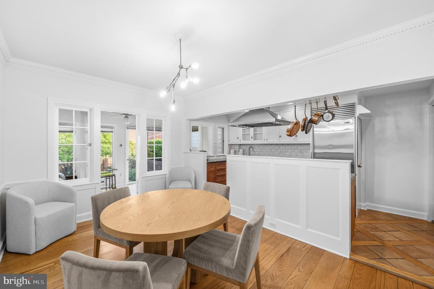 902 S Saint Asaph Street photo 6