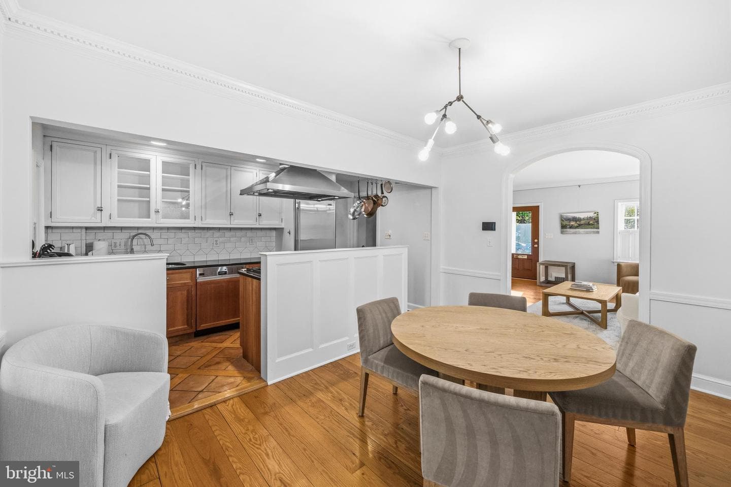 902 S Saint Asaph Street photo 8