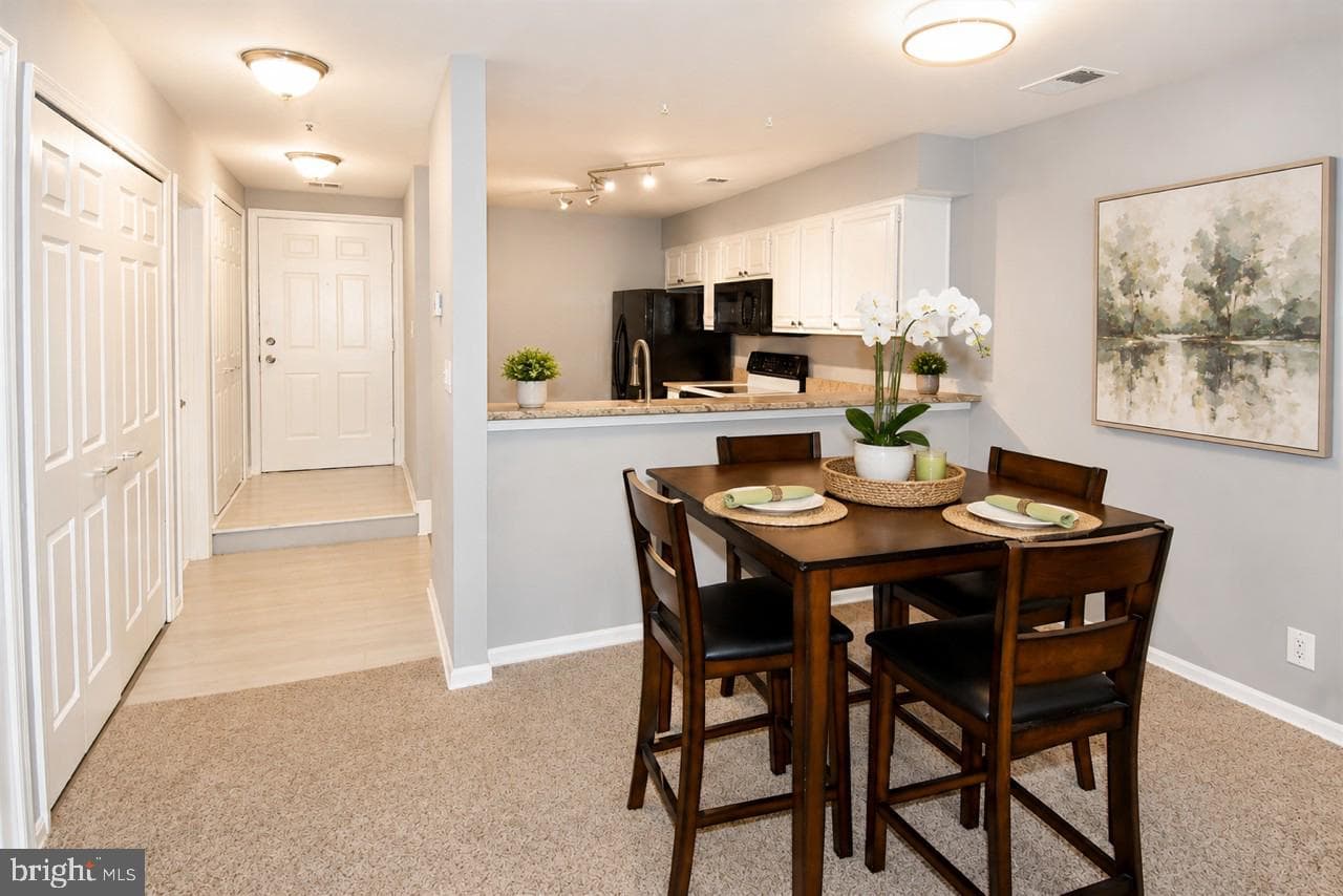 240 S Reynolds Street #309 photo 7