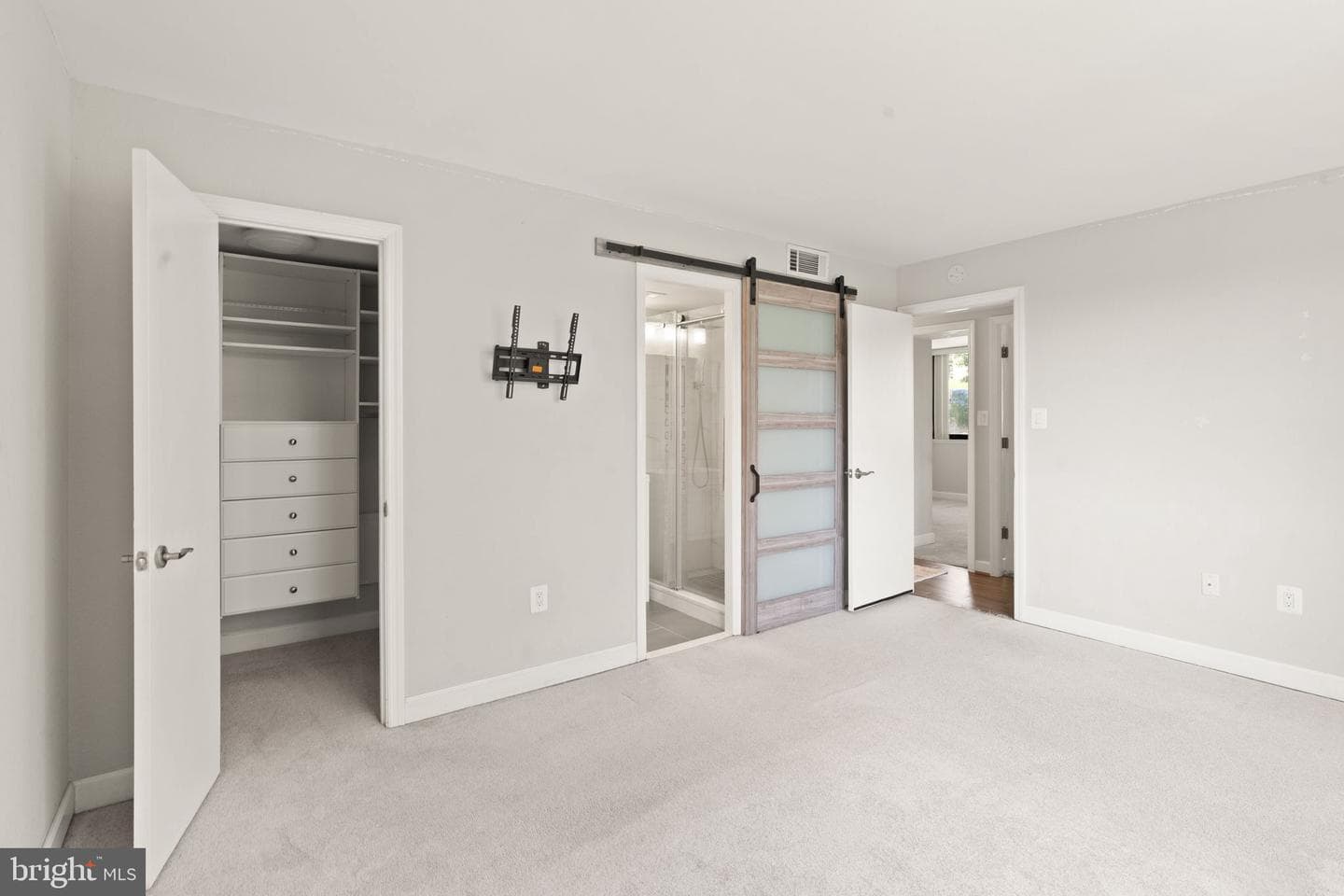 12 Van Dorn #405 photo 34