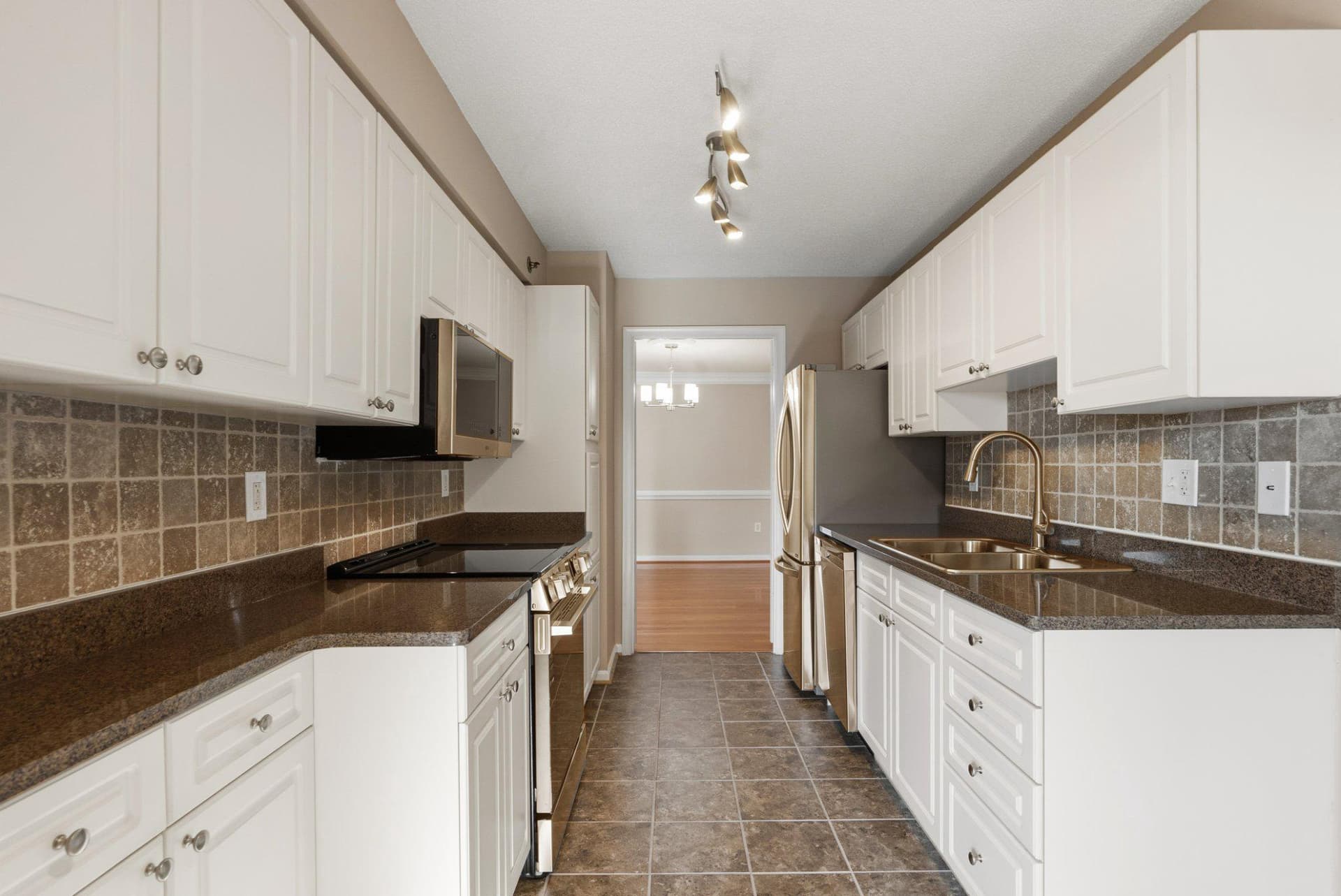 2181 Jamieson Avenue #901 photo 10