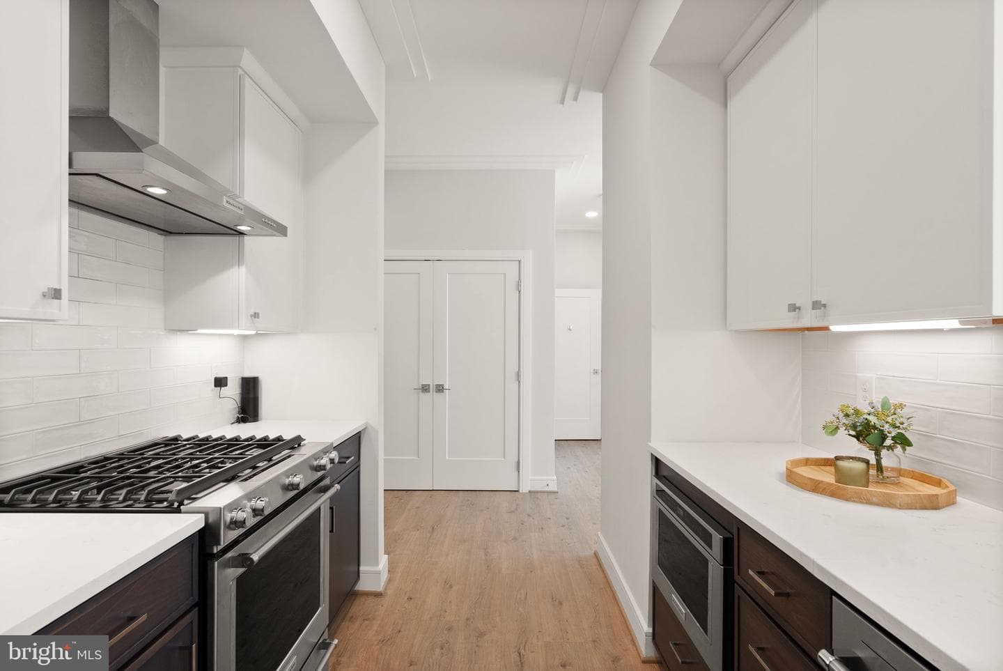 625 Slaters Lane #401 photo 11