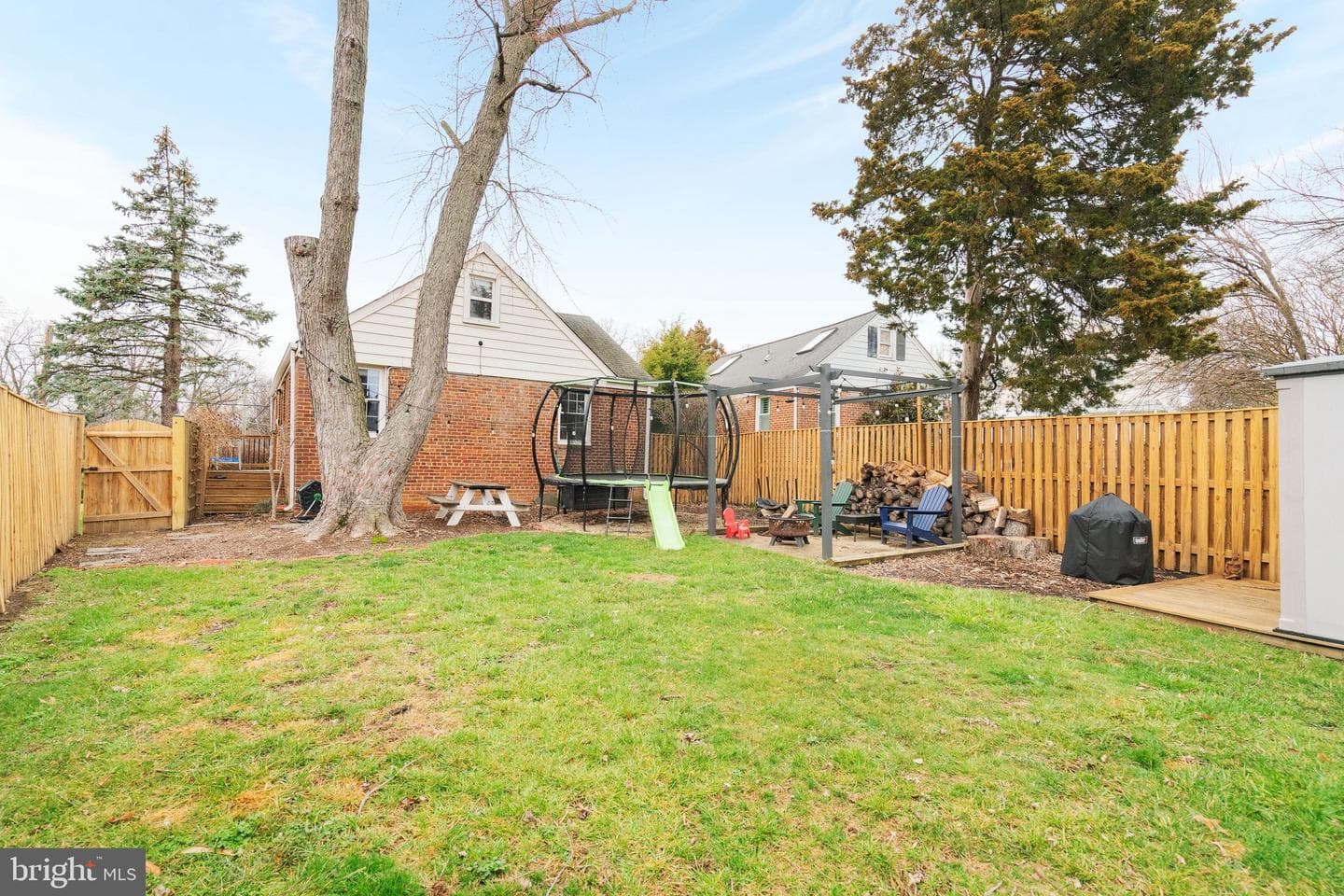 1901 Scroggins Road photo 30