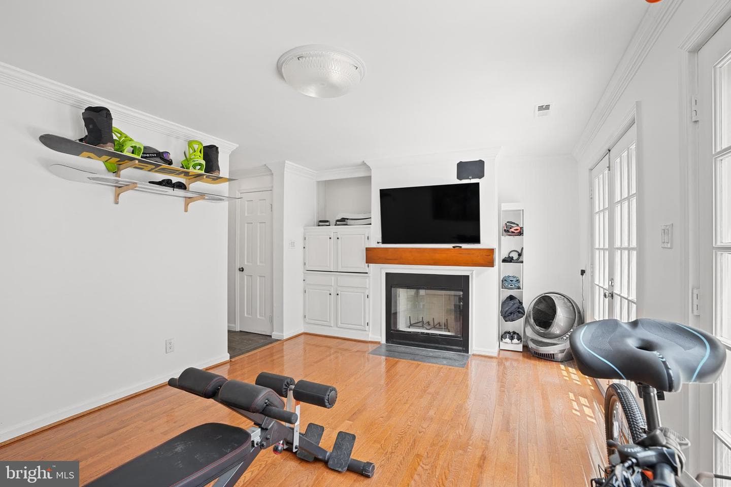 686 S Columbus Street photo 9